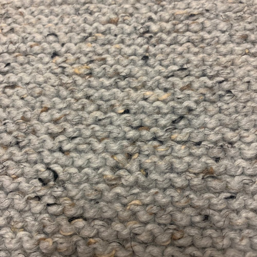 Hand knit Table runner - Picture 3 of 3